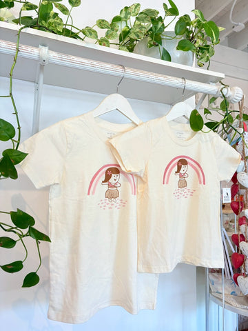Wimini Studio Hula Girl  T-Shirt