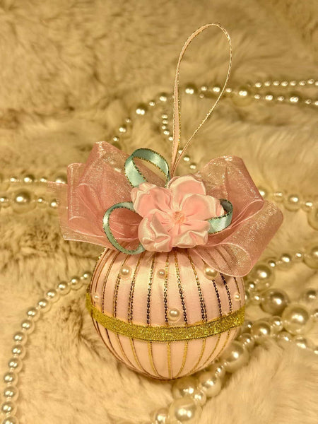 SAKURA Ribbon Lei Christmas Ornament Workshop