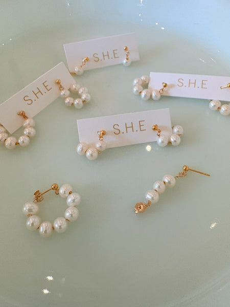 S.H.E Pearl Earrings